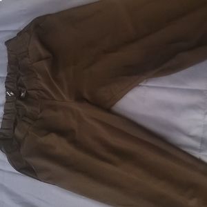 Torrid  crop pants size 0